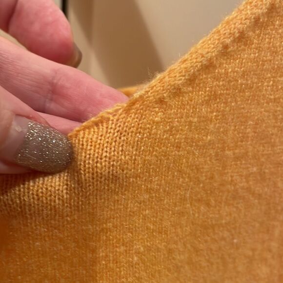 🎀 Vince 100% cashmere orange lightweight knit tank top xxs - Picture 6 of 12